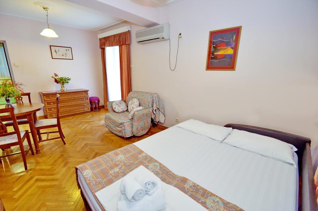 Villa Velzon Guesthouse Budva Room photo